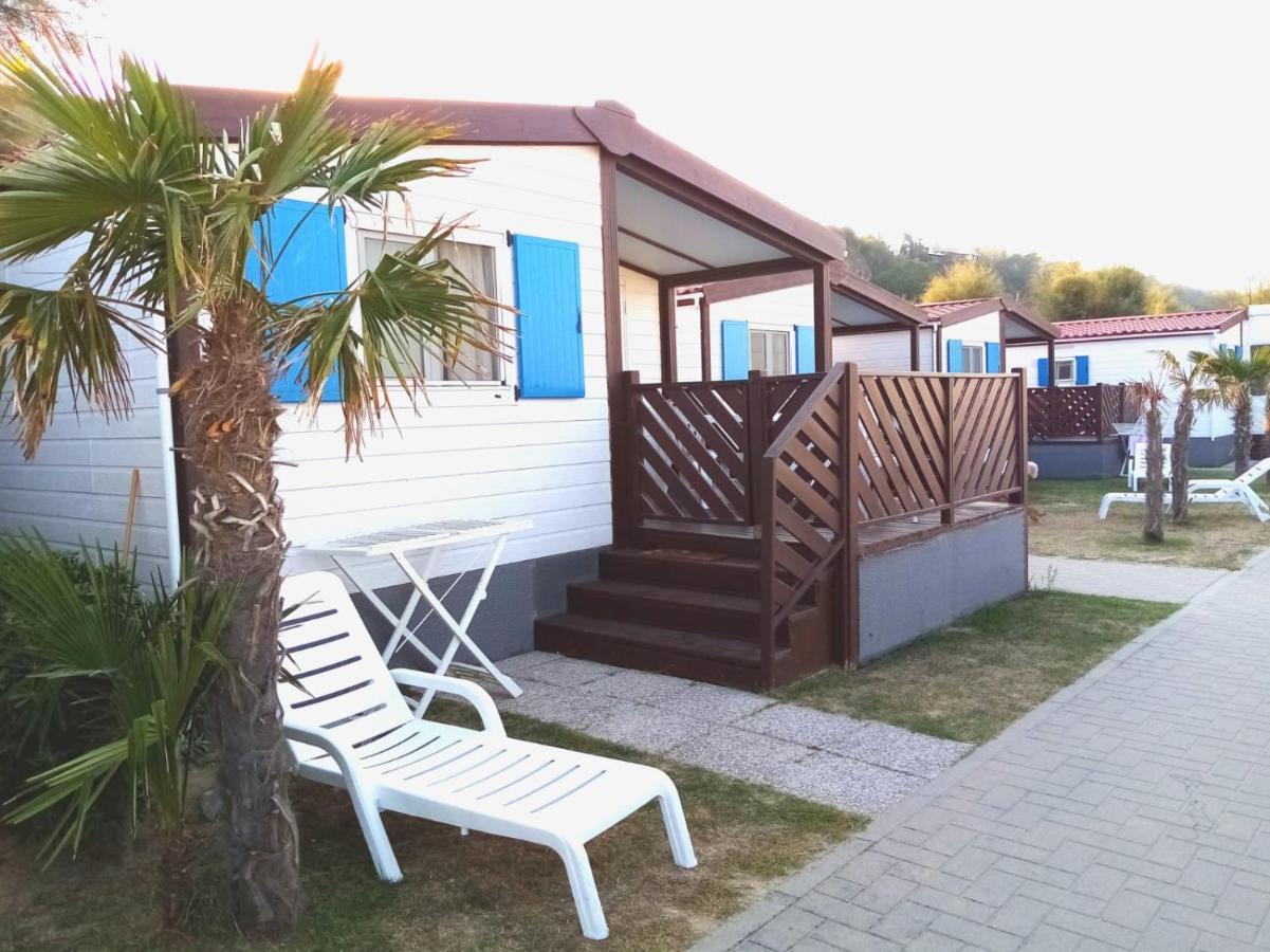 Camping Norina Pesaro Eksteriør bilde